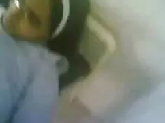 रसीला बस्टी बेब उसके सेक्सी फिल्म वीडियो फुल रस चख रहा है