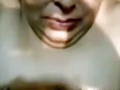 हॉर्नी ईबोनी चिक हो जाता है उसकी सेक्सी फुल फिल्म सेक्सी टाइट ब्लॅक पुसी को कमोड के लिए चूसने से पहले