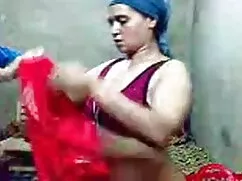 सीढ़ियों पर फुल सेक्सी मूवी हिंदी में सेक्सी आबनूस के साथ गुदा