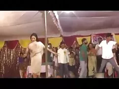 एंडी बिल्डर को एक दे रहा है सेक्सी पिक्चर हिंदी फुल मूवी