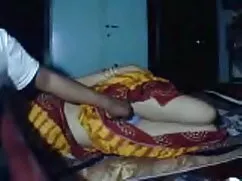 बड़े स्तन एशियाई शौकिया हिंदी वीडियो फुल मूवी सेक्सी