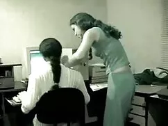 सेक्सी रेट्रो