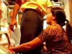 लेगी सेक्सी फिल्म वीडियो फुल माँ