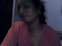 ईर्ष्या सुनहरे सेक्सी हिंदी एचडी फुल मूवी बालों वाली milf त्रिगुट के लिए नन्हा मिलता है