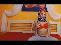 शर्मीली सेक्सी वीडियो फुल मूवी लड़की के साथ बैकस्टेज शूटिंग