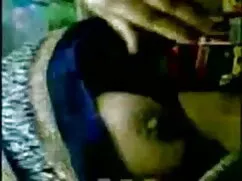 स्टॉकिंग्स हिंदी मूवी फुल सेक्स और हील्स में Milf देता है ब्लोजॉब कम